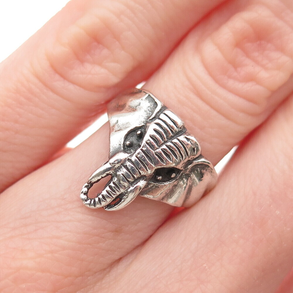925 Sterling Silver Vintage Elephant Oxidized Ring Size 5.25